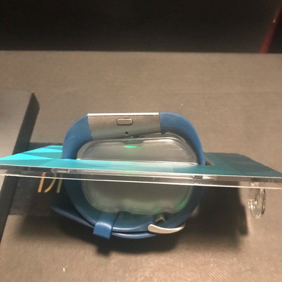 Fitbit Surge - Large - Picture 4 of 6